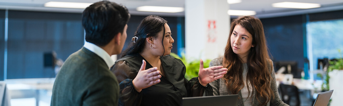 Creating Actionable Strategic Dashboards: Moving From Data Overload to Insight